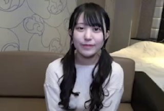 舞蹈老师故意挑逗学生